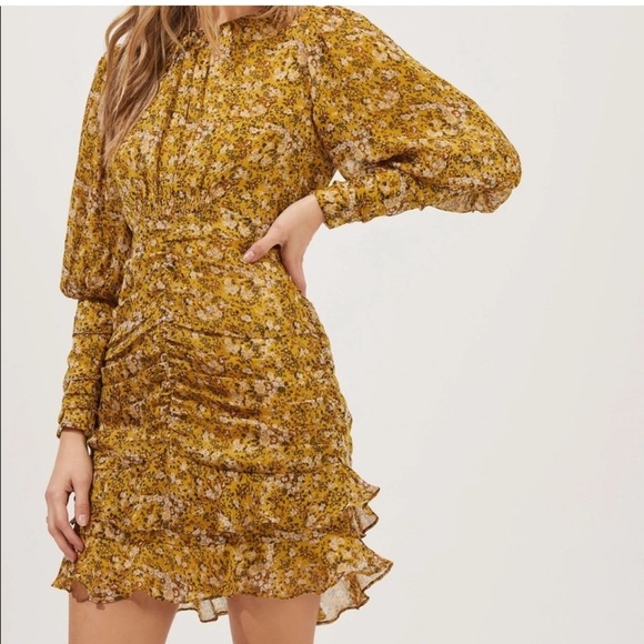 NWT ASTR CLAREMORE FLORAL RUCHED LONG SLEEVE MINI DRESSSz SMALL - Picture 1 of 17